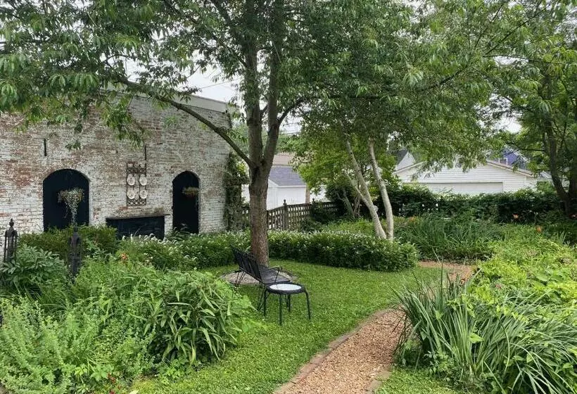 Aamiaismajoitus (B&B) Iron Gate Inn