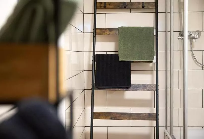 Aamiaismajoitus (B&B) Kleiner Storch   Seehotel Dümmer