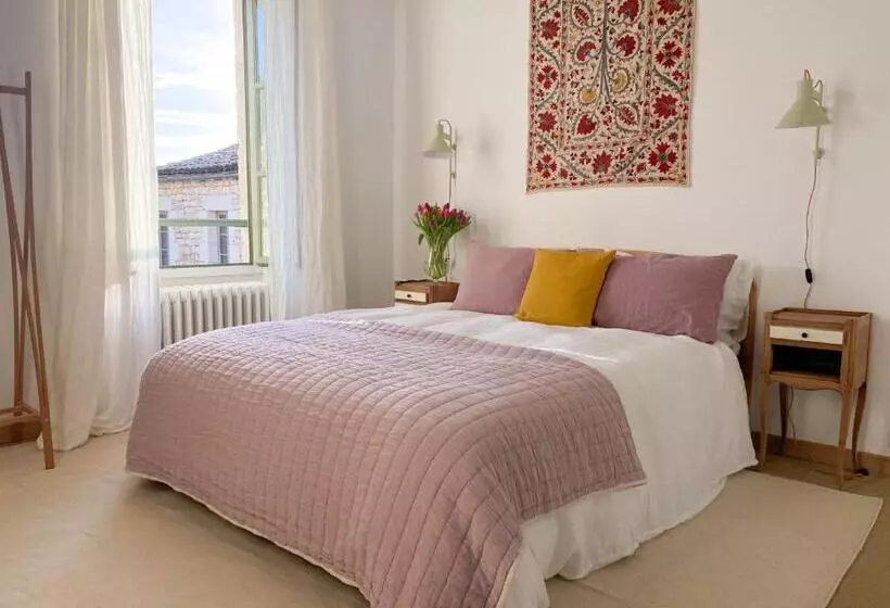 Aamiaismajoitus (B&B) Le Coucou Montcuq