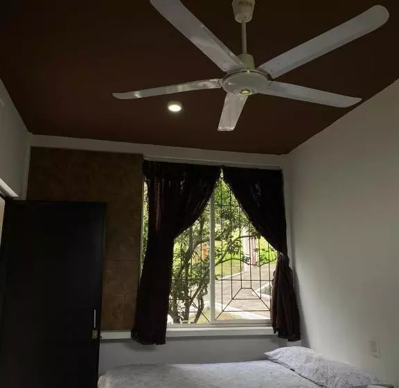 ホテル Cabañas El Sabinito