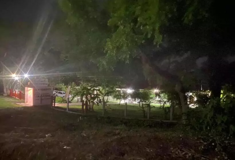 ホテル Cabañas El Sabinito