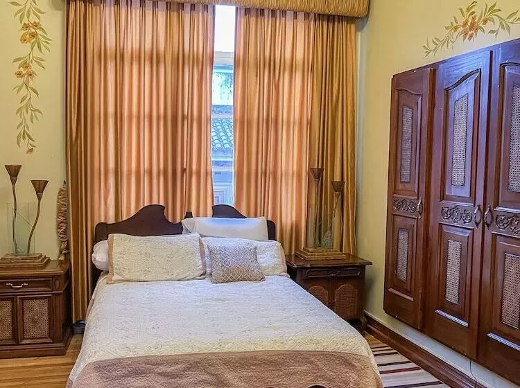 Hotel Casa Colonial Quito