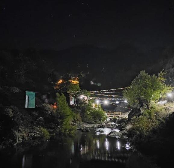 ホテル Rivulet Resort & Camping