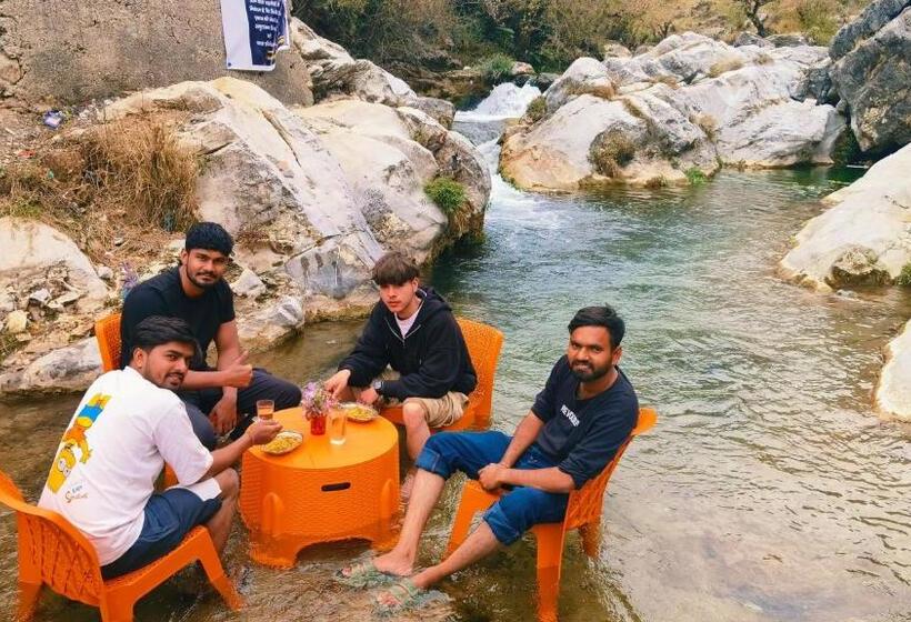 ホテル Rivulet Resort & Camping