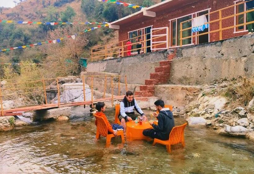 ホテル Rivulet Resort & Camping