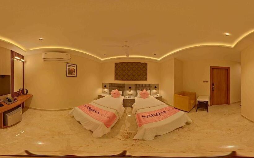 هتل Saroja Suites