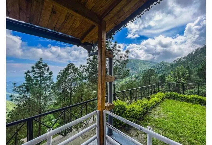 Hotelli Stoneshed Resort And