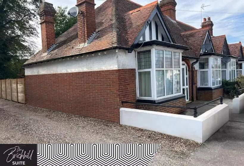 Hotelli The Almshouse Suites