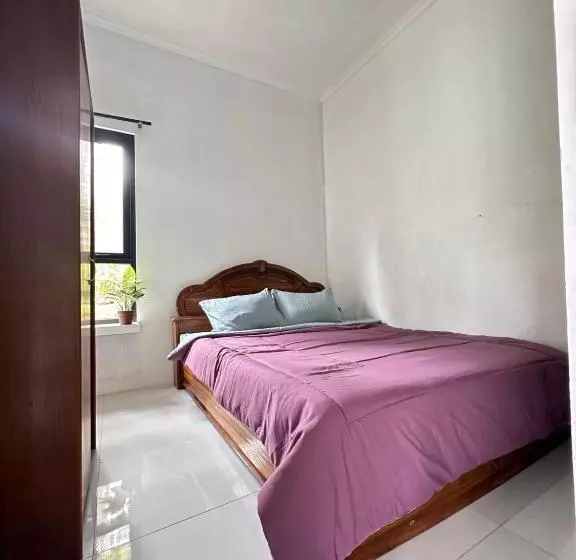 ペンション Abimanyu Guesthouse