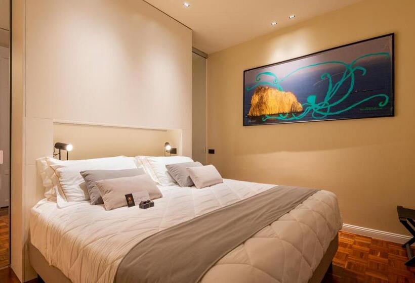 پانسیون Five Suite