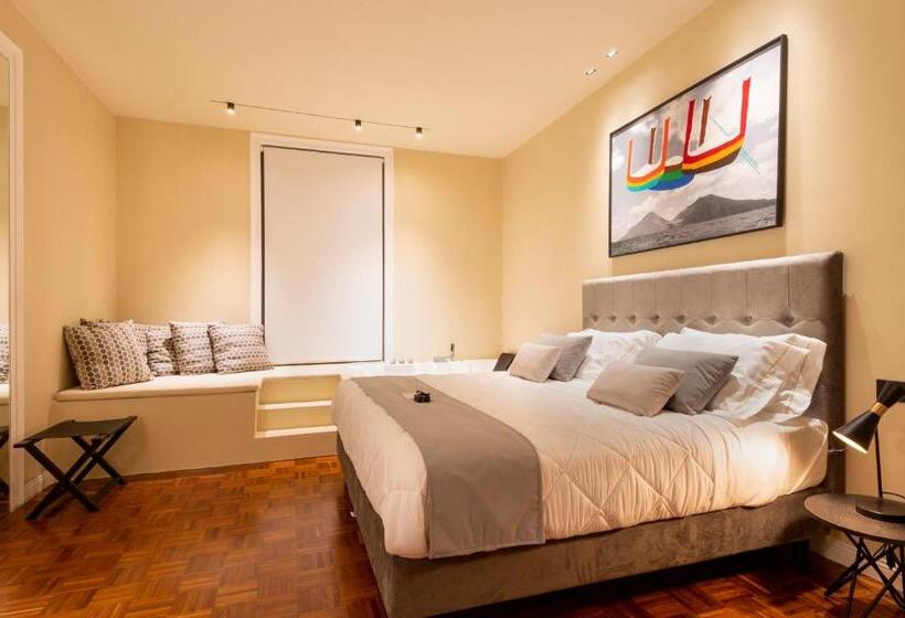 پانسیون Five Suite