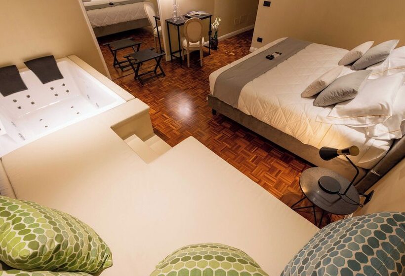 پانسیون Five Suite