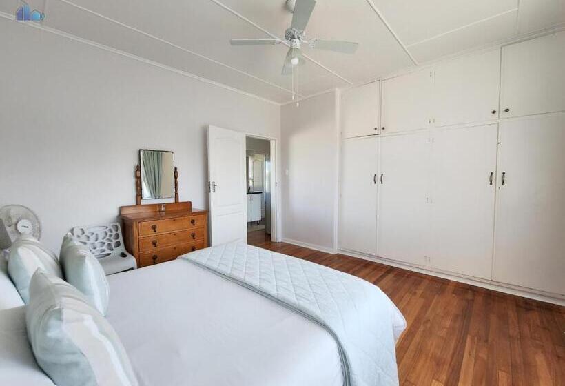 Pension Gonubie Guest Cottages