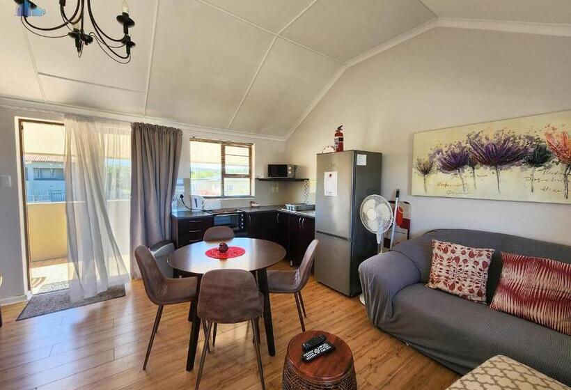 Pension Gonubie Guest Cottages