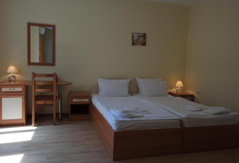 פנסיון Guest Hous Stariat Kesten