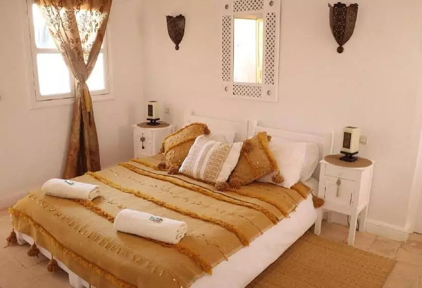 Majatalo La Courbine D Argent