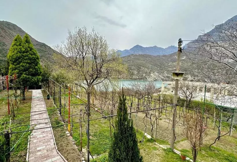 ペンション Lakeview Escape Koman