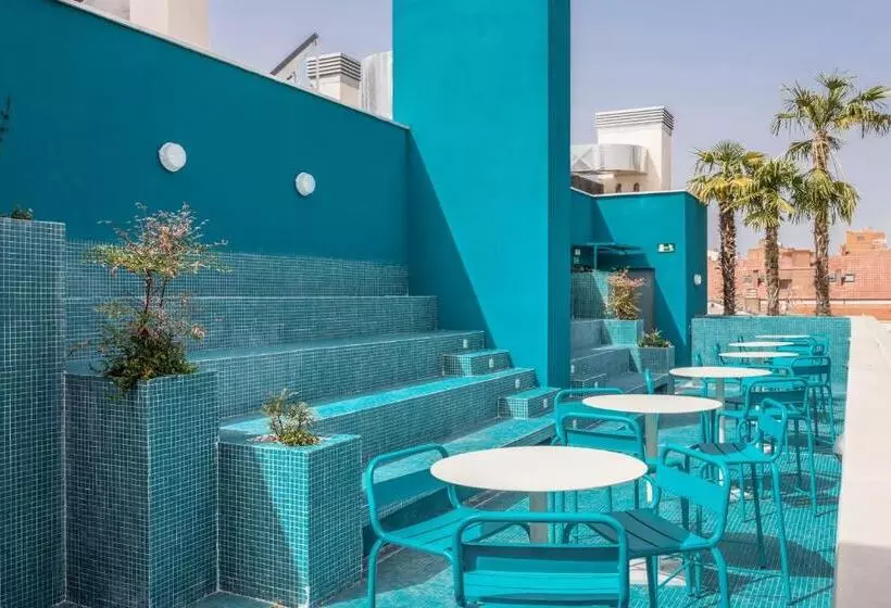 پانسیون Madrid Live Coworking   Self Service