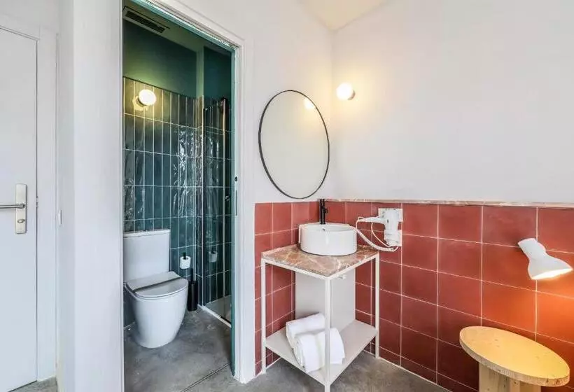 پانسیون Madrid Live Coworking   Self Service