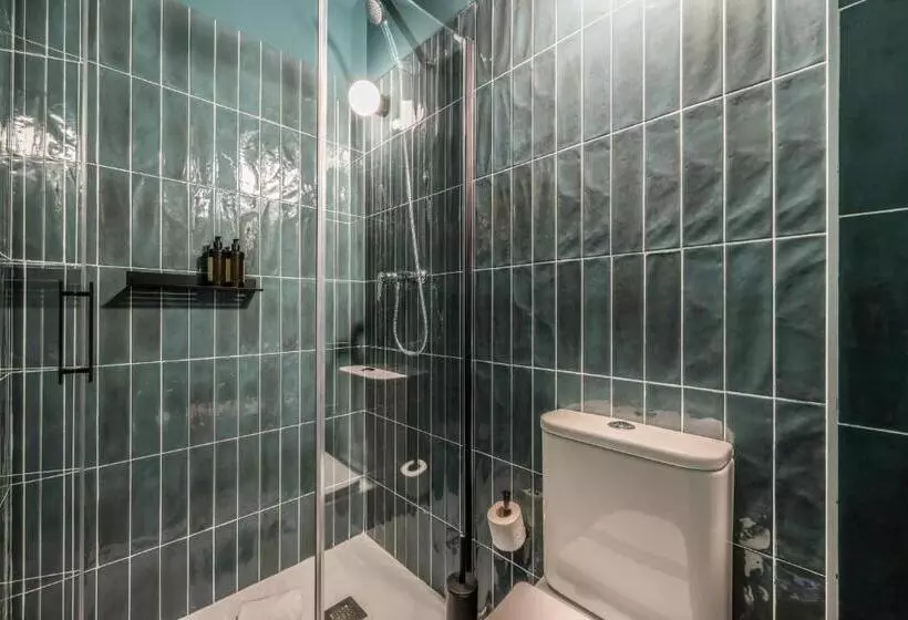 پانسیون Madrid Live Coworking   Self Service