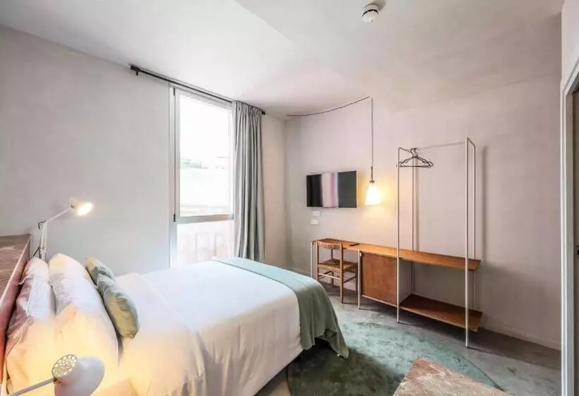 پانسیون Madrid Live Coworking   Self Service