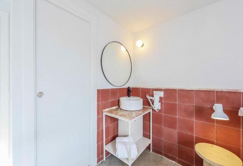 پانسیون Madrid Live Coworking Self Service