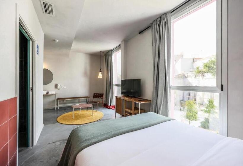 پانسیون Madrid Live Coworking Self Service