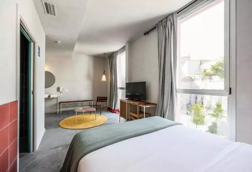 پانسیون Madrid Live Coworking   Self Service