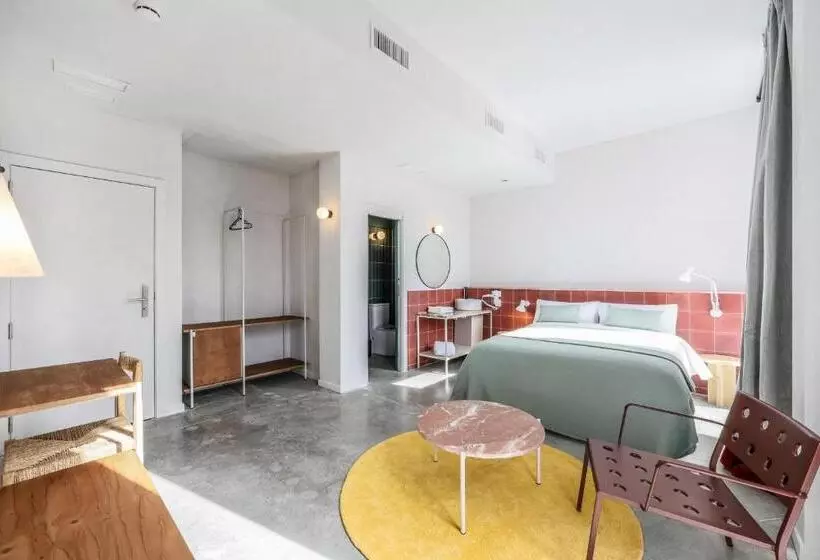 پانسیون Madrid Live Coworking   Self Service