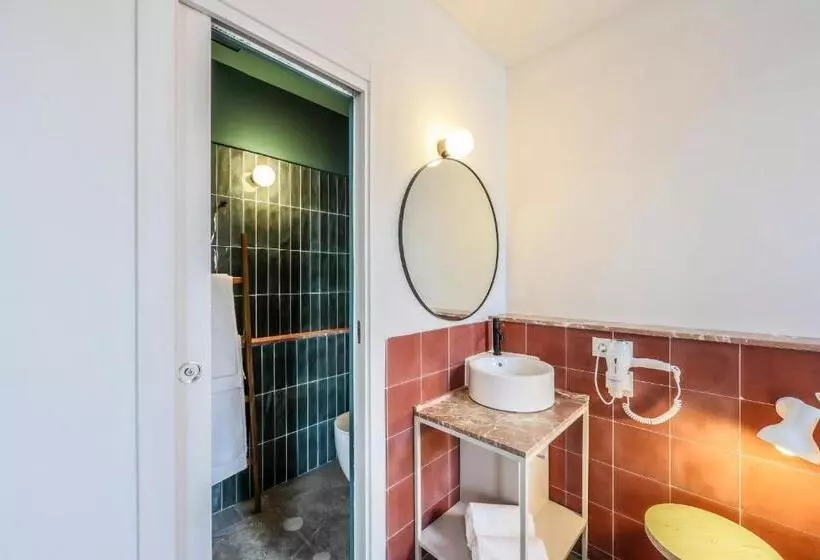 پانسیون Madrid Live Coworking   Self Service