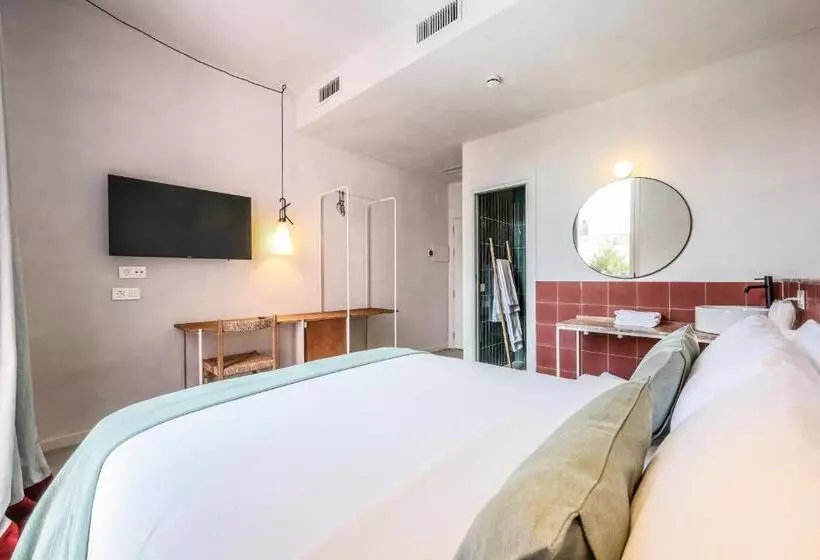 پانسیون Madrid Live Coworking   Self Service