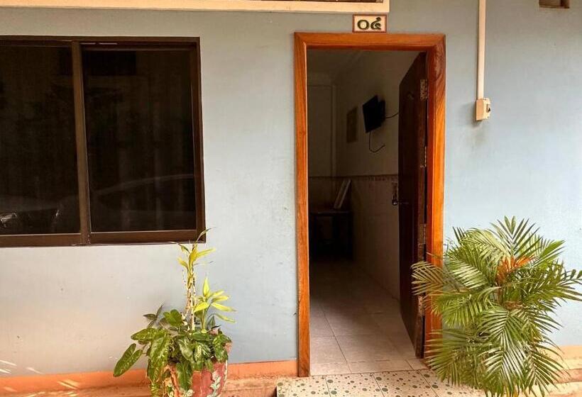 پانسیون Palm Tree Quest House