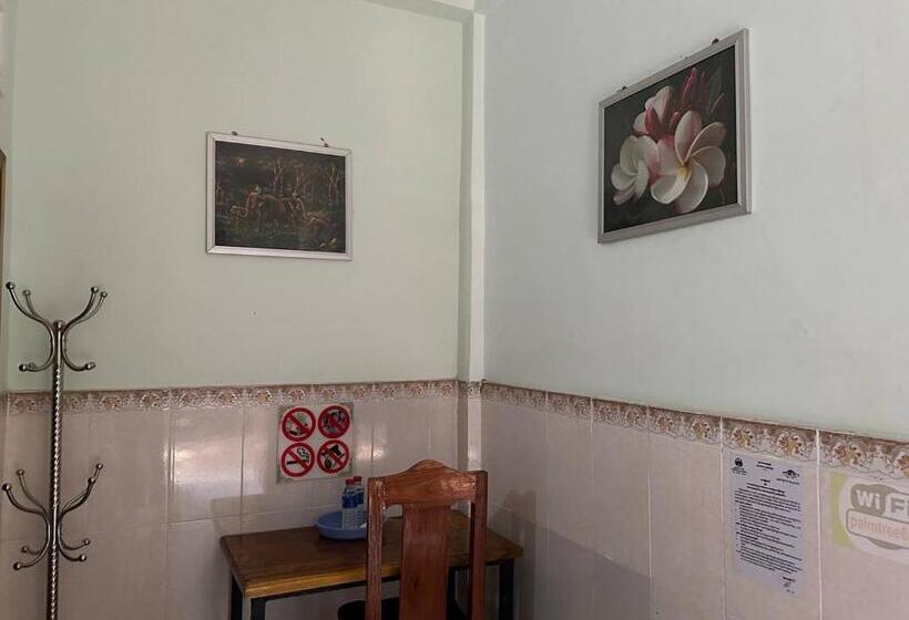 پانسیون Palm Tree Quest House