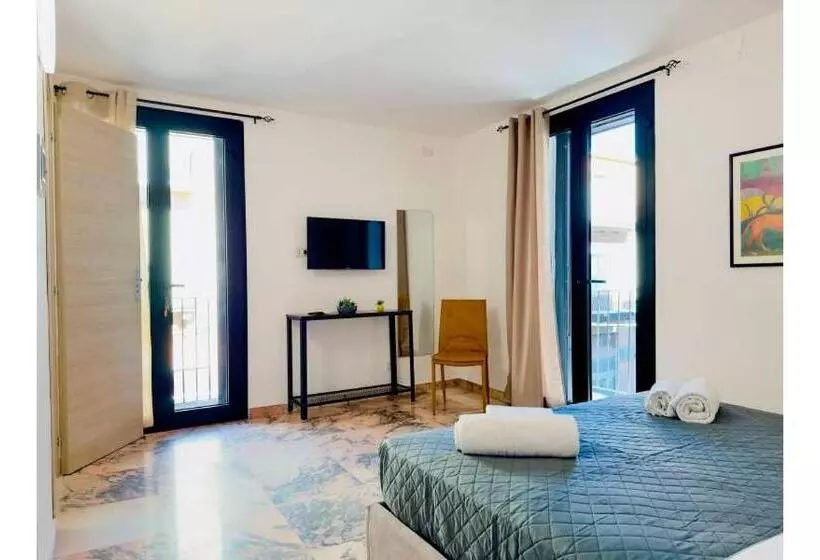 پانسیون Unique Rooms In Centro Città Bagno Privato E Climatizzatore