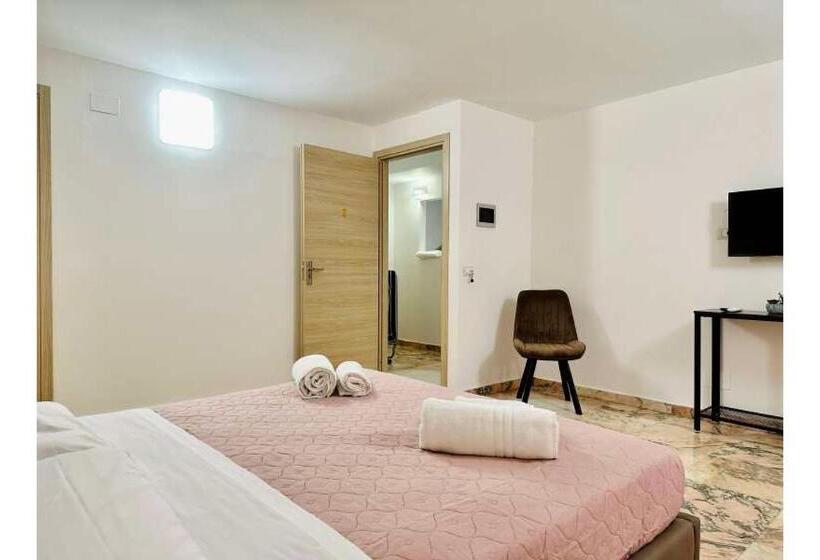 פנסיון Unique Rooms In Centro Città Bagno Privato E Climatizzatore