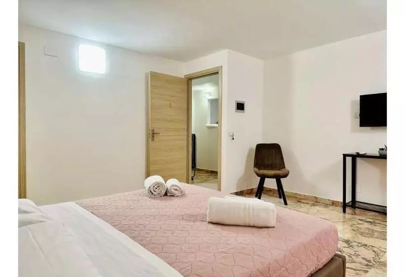 پانسیون Unique Rooms In Centro Città Bagno Privato E Climatizzatore
