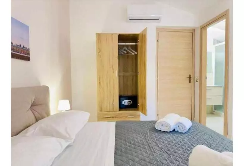 پانسیون Unique Rooms In Centro Città Bagno Privato E Climatizzatore