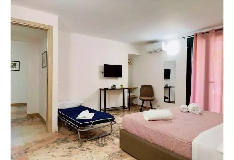 پانسیون Unique Rooms In Centro Città Bagno Privato E Climatizzatore