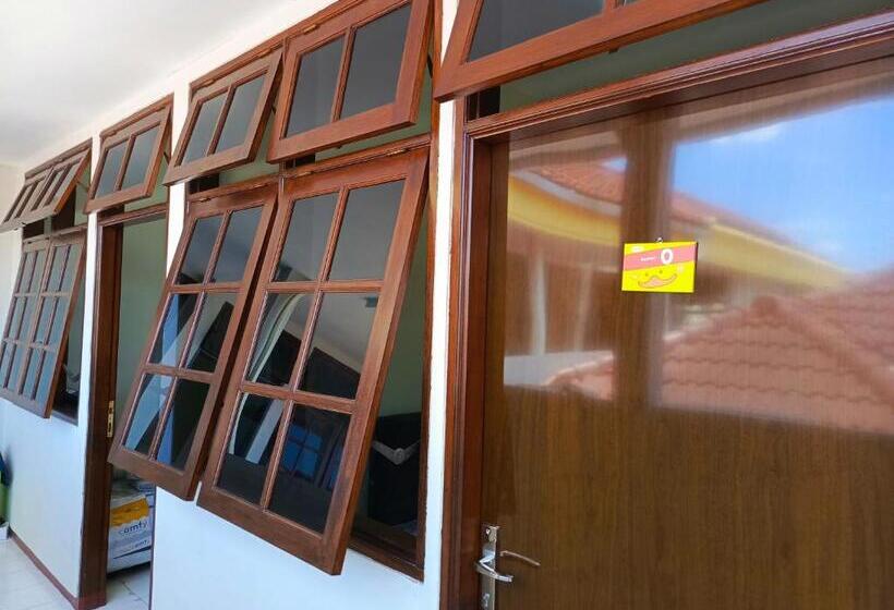 Hotel Bebek Kuning Residence