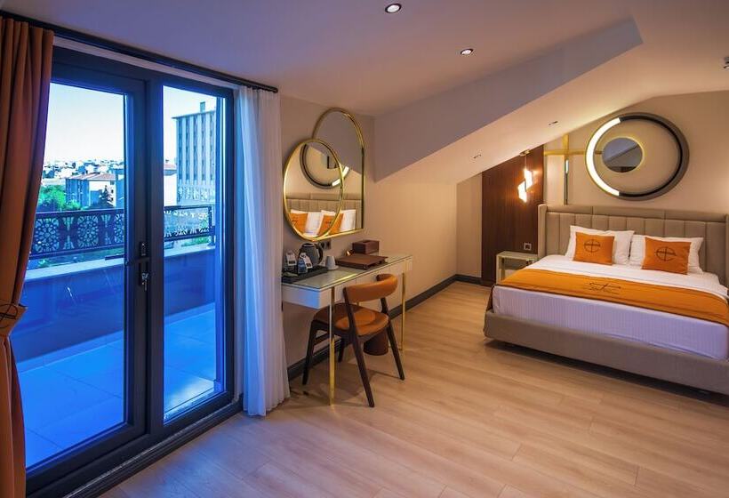 Hotel Elysian Airport