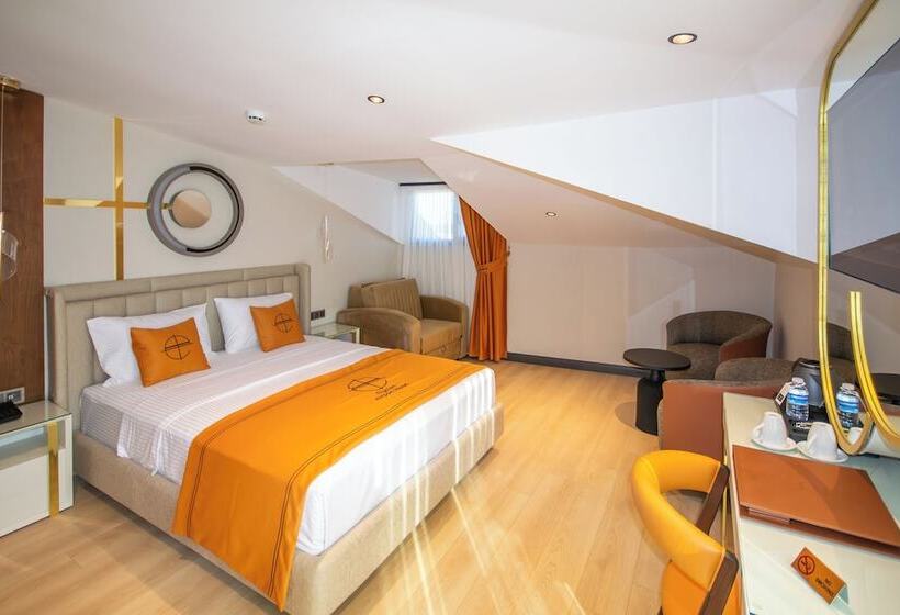 Hotel Elysian Airport