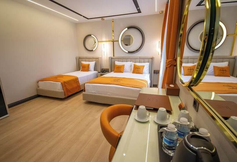 Hotel Elysian Airport