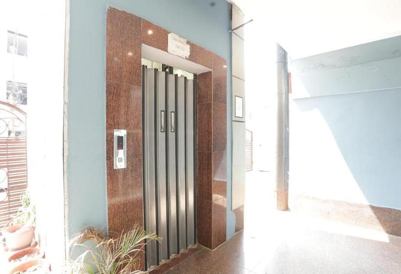 Отель Hi5 Stay Near Care Hospital By Morservices