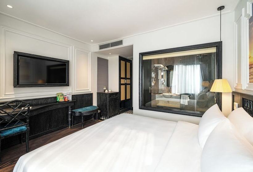 هتل Luxe Paradise Premium