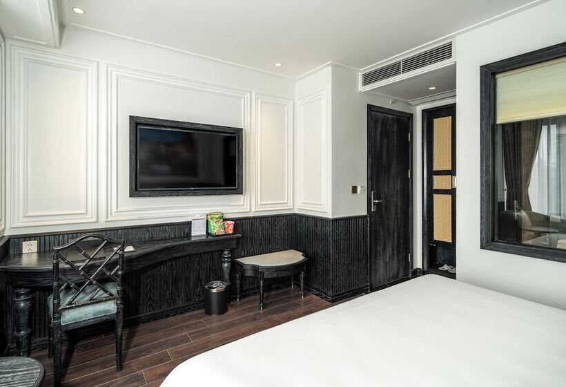 هتل Luxe Paradise Premium