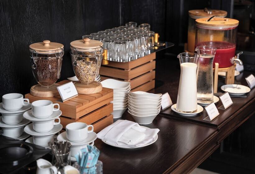 هتل Luxe Paradise Premium