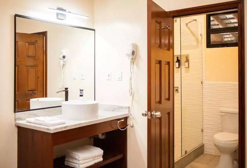 Hotelli The West House Boutique