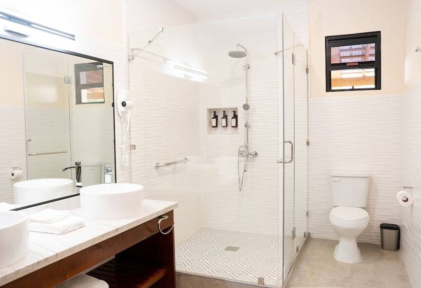 فندق The West House Boutique