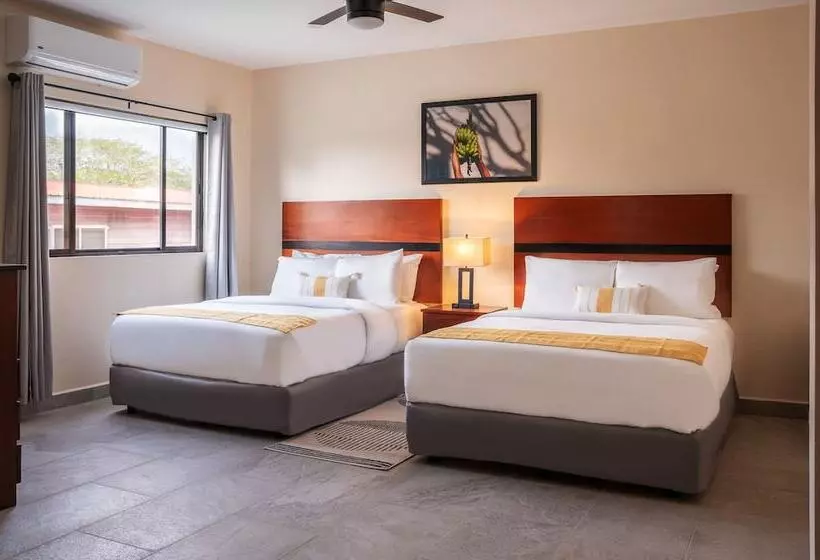 Hotelli The West House Boutique