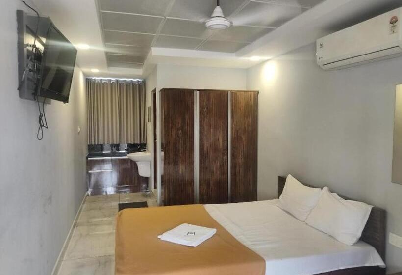 Pension (Hôtel basse catégorie) Dreamland Residency